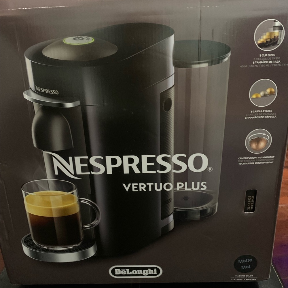 Nespresso Vertuo Plus Machine